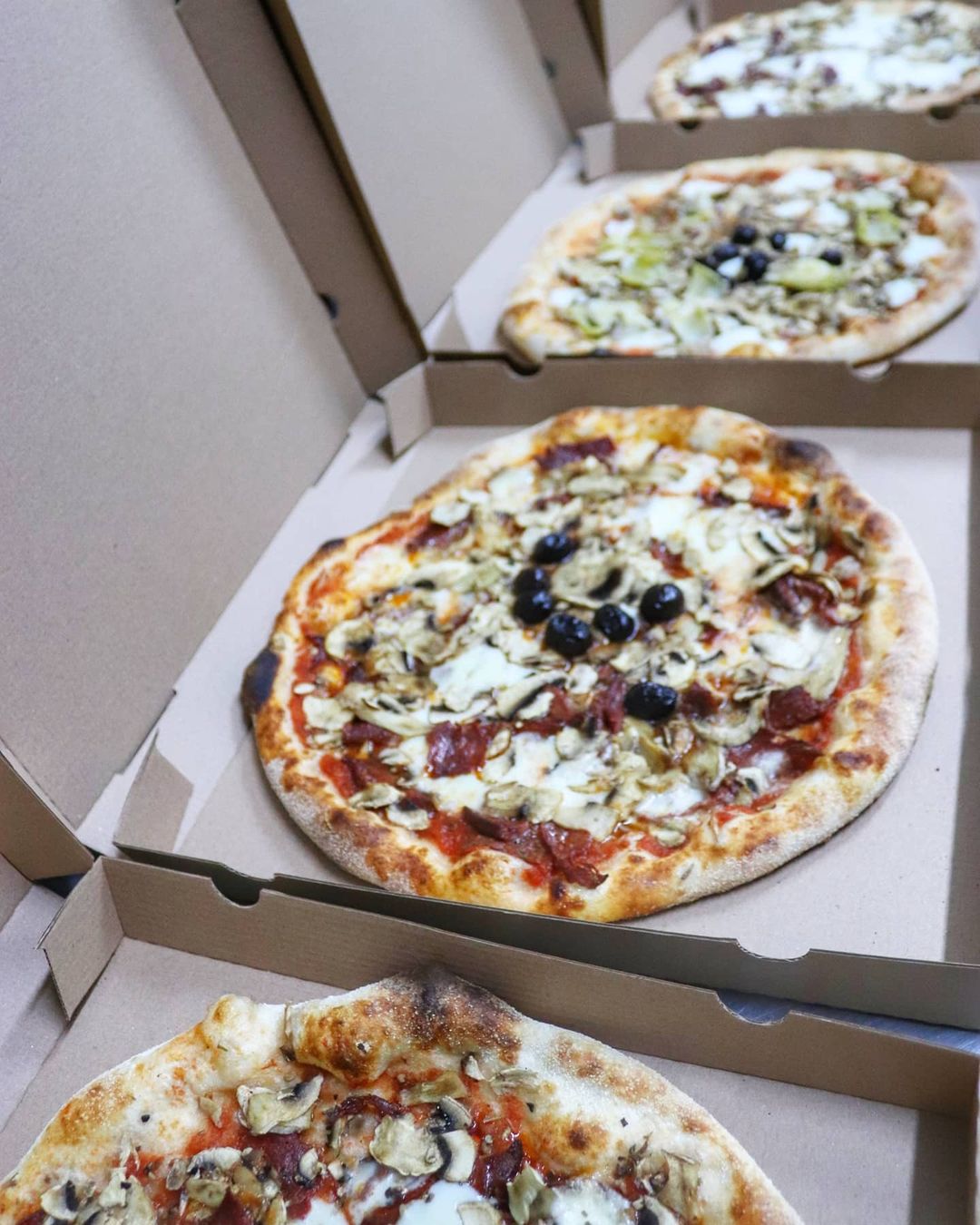 Pizzeria Luna Romana Fotoğrafları