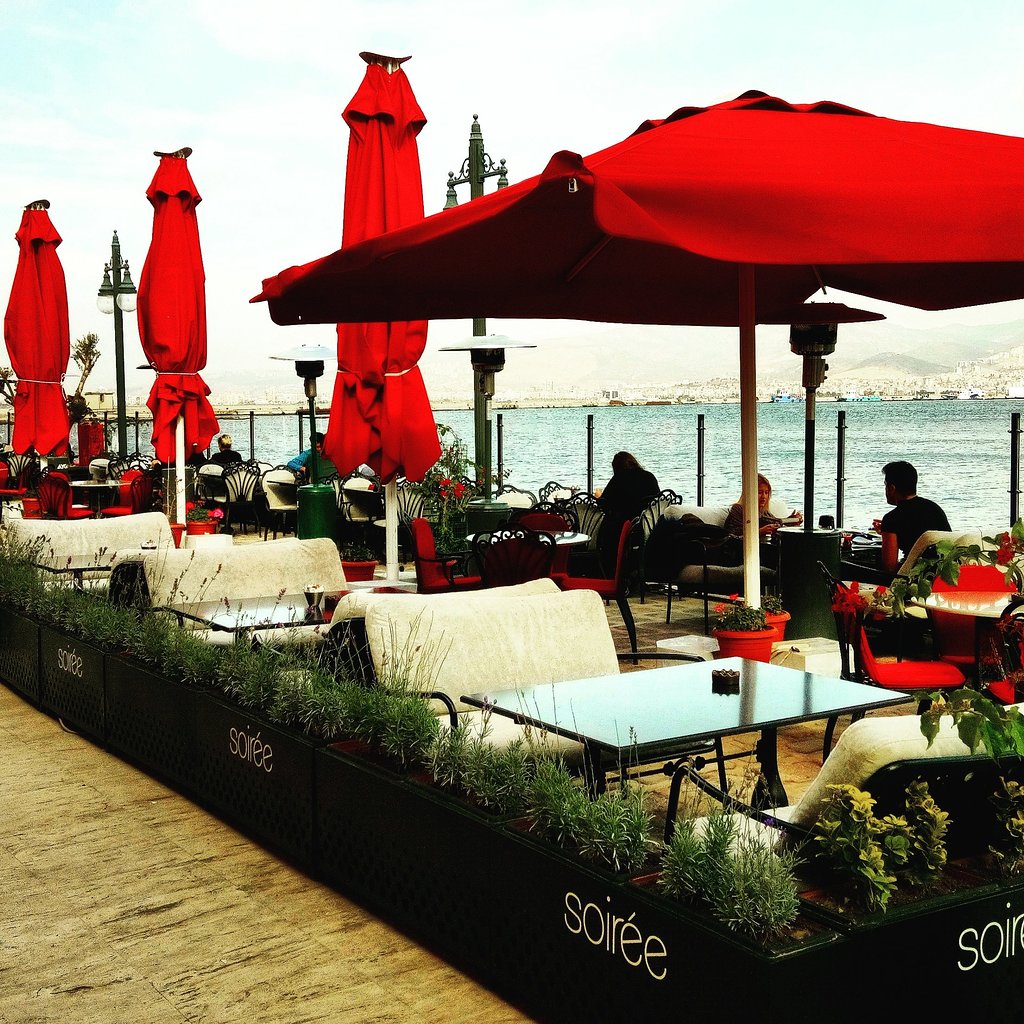 Soirée Restaurant Fotoğrafları