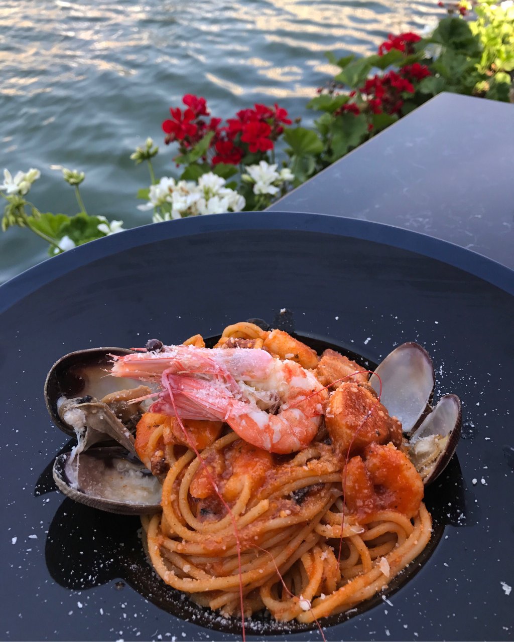 Soirée Restaurant Fotoğrafları